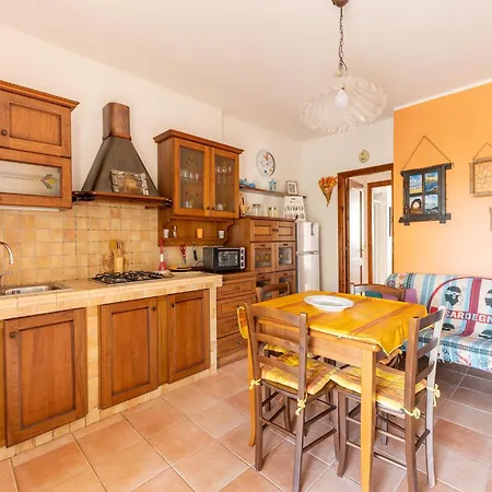 Apartment With Air Conditioning And Private Terrace
